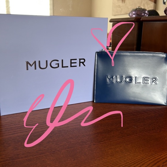NEW ~ MUGLER POUCH & GIFTBOX SET - Picture 1 of 8